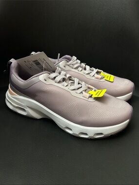 NWT 🆕 Athletic Works Women’s Athletic Sneakers with White Sole - Memory Foam